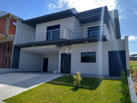 Casa de Condomínio com 4 Quartos à Venda, 240 m² em Roncáglia - Valinhos