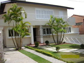 Casa com 5 Quartos para Alugar, 500 m² em Alphaville Residencial Um - Barueri