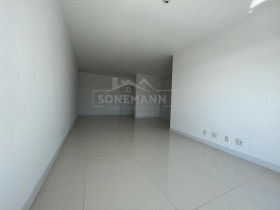 Apartamento com 2 Quartos à Venda, 95 m² em Canto - Florianópolis