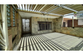 Casa com 3 Quartos à Venda, 142 m² em Planalto Paulista - São Paulo