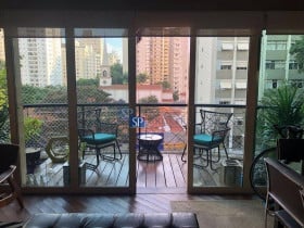 Apartamento com 1 Quarto à Venda, 138 m² em Moema Pássaros - São Paulo