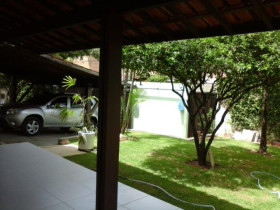 Casa com 5 Quartos à Venda, 400 m² em Casa Forte - Recife