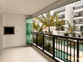 Apartamento com 2 Quartos à Venda, 82 m² em Abraão - Florianópolis