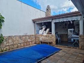 Casa com 3 Quartos à Venda, 261 m² em Parque Da Figueira - Campinas