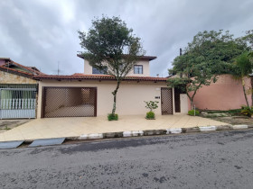 Casa com 3 Quartos à Venda, 289 m² em Jardim Dos Ipês - Cotia