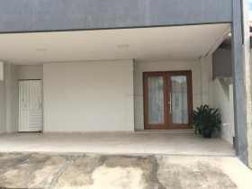 Casa com 2 Quartos à Venda, 200 m² em Papagaio - Feira De Santana