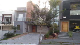 Casa de Condomínio com 3 Quartos à Venda, 300 m² em Mogi Moderno - Mogi Das Cruzes