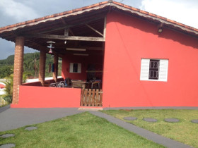 Chácara com 2 Quartos à Venda, 100 m² em Centro - Ibiúna