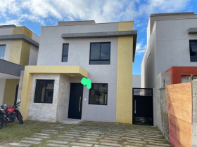 Casa com 4 Quartos para Alugar, 200 m² em Sim - Feira De Santana