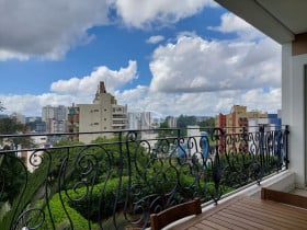 Apartamento com 3 Quartos à Venda, 308 m² em Atiradores - Joinville