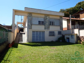 Casa com 3 Quartos à Venda, 255 m² em Vila São José - Porto Alegre