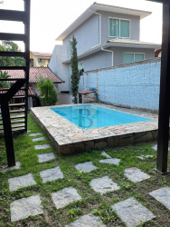 Casa com 4 Quartos à Venda, 250 m² em Badu - Niterói