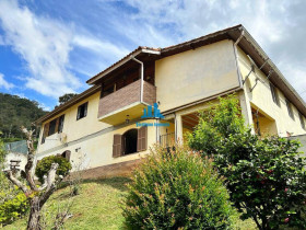 Casa com 5 Quartos à Venda, 390 m² em Cascatinha - Nova Friburgo