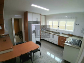 Casa com 4 Quartos à Venda, 347 m² em Alphaville - Santana De Parnaíba
