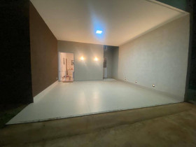 Casa com 3 Quartos à Venda, 114 m² em Novo Paraíso - Cuiabá