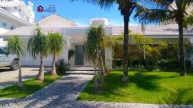 Casa com 4 Quartos à Venda, 600 m² em Jurerê Internacional - Florianópolis