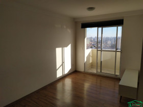 Apartamento com 2 Quartos à Venda, 60 m² em Vila Bertioga - São Paulo