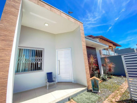 Casa com 3 Quartos à Venda, 150 m² em Itacolomi - Balneário Piçarras