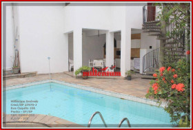 Casa com 3 Quartos para Alugar, 213 m² em Penha De França - São Paulo
