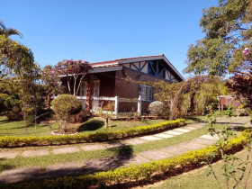 Chácara com 4 Quartos à Venda, 300 m² em Jardim São Felipe - Atibaia
