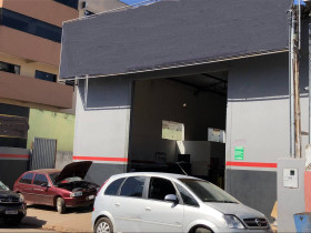 Imóvel Comercial à Venda, 285 m² em Barroca - Unaí