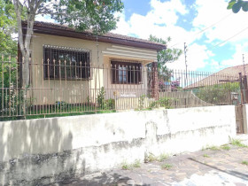 Casa com 3 Quartos à Venda,  em Tarumã - Viamão