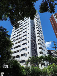 Apartamento com 3 Quartos para Alugar, 10 m² em Espinheiro - Recife