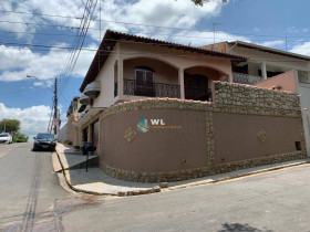 Casa com 3 Quartos à Venda, 275 m² em Vila Pasti - Louveira