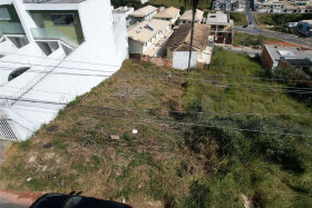Terreno à Venda, 372 m² em Vale Das Orquídeas - Contagem
