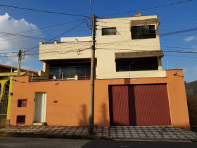Sobrado com 6 Quartos à Venda, 430 m² em Jardim Santa Rosália - Sorocaba
