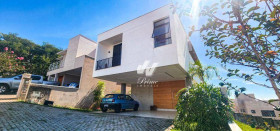 Casa com 3 Quartos à Venda, 240 m² em Lenheiro - Valinhos