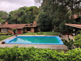 Casa com 3 Quartos à Venda, 2.488 m² em Vila Santo Antônio - Cotia