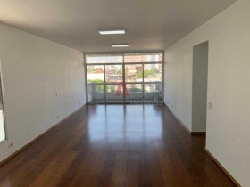 Apartamento com 3 Quartos à Venda, 182 m² em Moema - São Paulo