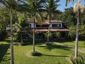 Casa de Condomínio com 5 Quartos à Venda, 264 m² em Praia Vermelha (mambucaba) - Angra Dos Reis
