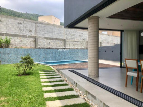 Sobrado com 4 Quartos à Venda, 270 m² em Santo Antônio De Lisboa - Florianópolis