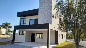 Casa de Condomínio com 4 Quartos à Venda, 600 m² em Usina - Atibaia