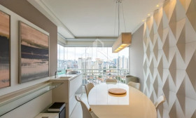 Apartamento com 2 Quartos à Venda, 72 m² em Aclimação - São Paulo