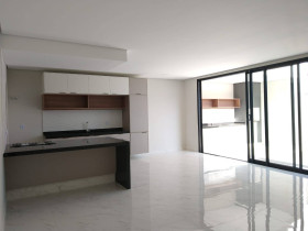 Casa com 3 Quartos à Venda, 201 m² em Cajuru Do Sul - Sorocaba