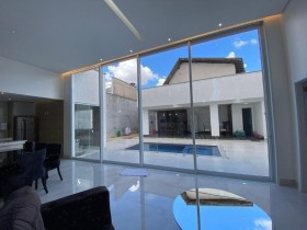Casa com 3 Quartos à Venda, 340 m² em Setor Habitacional Arniqueira (águas Claras) - Brasília