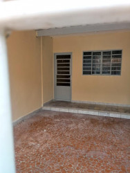 Sobrado com 2 Quartos à Venda, 70 m² em Vila Resende - Caçapava