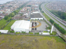 Terreno à Venda, 14.533 m² em Jardim Casqueiro - Cubatão