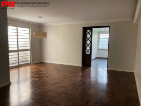 Casa com 3 Quartos à Venda, 200 m² em Brooklin - São Paulo