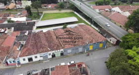 Sala Comercial à Venda, 900 m² em São Gonçalo - Guaratinguetá