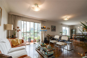 Apartamento com 3 Quartos à Venda,  em Vila Madalena - São Paulo