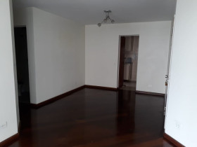 Apartamento com 3 Quartos à Venda, 97 m² em Moema - São Paulo