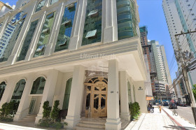Apartamento com 4 Quartos à Venda, 158 m² em Pioneiros - Balneário Camboriú