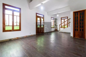 Casa com 3 Quartos à Venda, 166 m² em Alphaville - Santana De Parnaíba