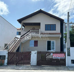 Casa com 4 Quartos à Venda, 110 m² em Carvoeira - Florianópolis