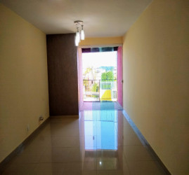 Apartamento com 2 Quartos para Alugar, 65 m² em Cabral - Nilópolis