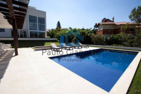Casa de Condomínio com 4 Quartos à Venda, 427 m² em Granja Viana - Cotia